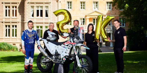 visuel Concours LinkedIn - 2000 abonn&eacute;s 