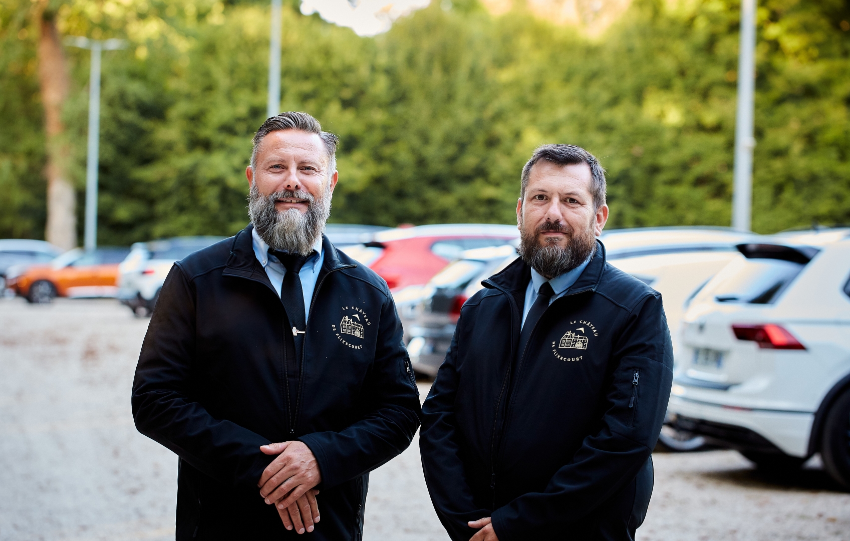 Agents de sécurité au parking du Château de Flixecourt à Amiens